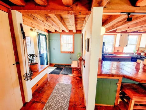 Looking into Mud Room