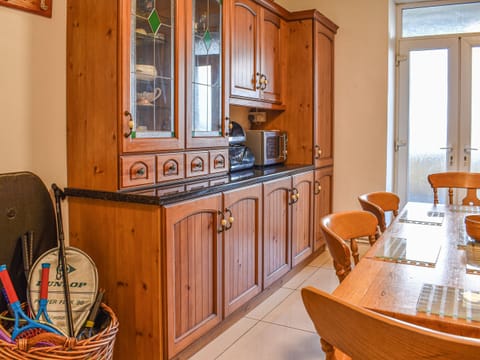 Kitchen | King Arthur Suite, Trearddur Bay