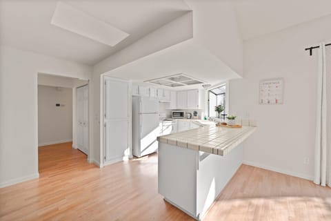 Plenty of kitchen space to prepare something tasty