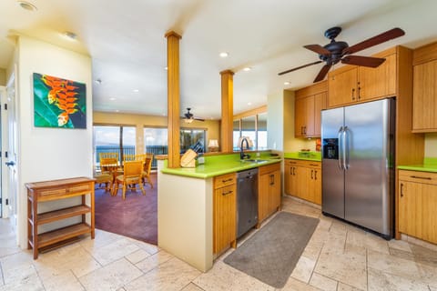 Breakfast bar / workspace with a view