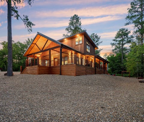The Withers - luxury cabin sleeps 8!