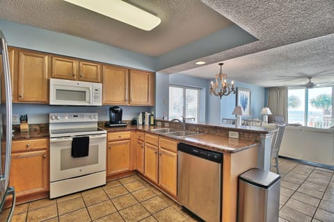 Fully stock Kitchen with ocean view