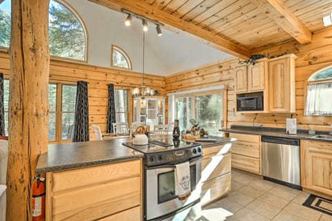 Fully Equipped Kitchen | Electric Range