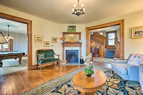 Moriah Vacation Rental | 5BR | 5.5BA | Stairs Required | 3,500 Sq Ft