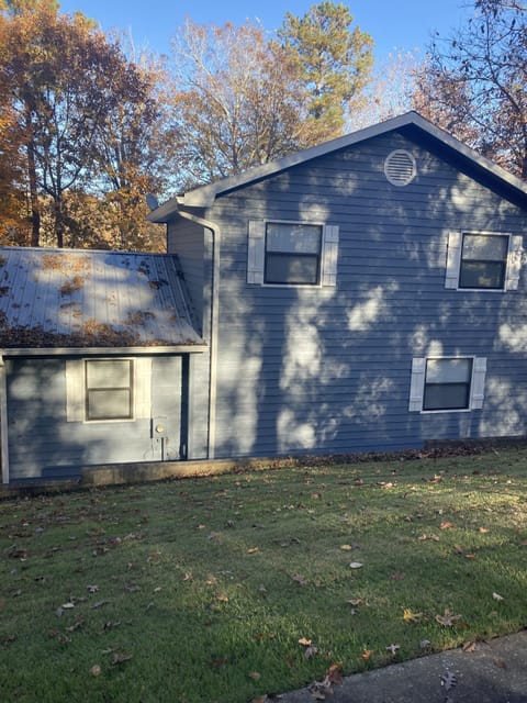 Front of the home as you arrive.