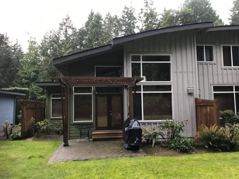High ceilings, lots of light, open space in back
