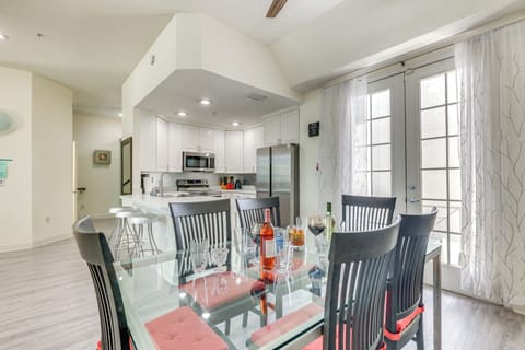 Dining Area | Dishware