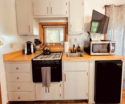 Fully stocked kitchen.