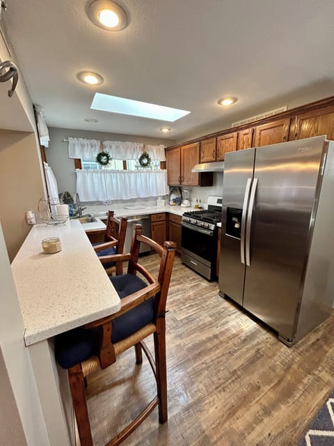 Large well equipped Kitchen with stainless steel newer appliance’s!