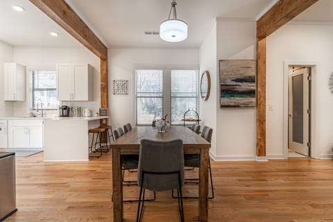 Open floorplan with kitchen dining and living room area