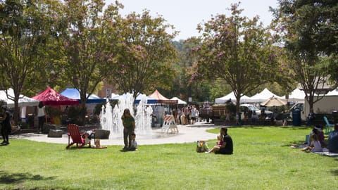 Fountain at Los Gatos Town Plaza Park