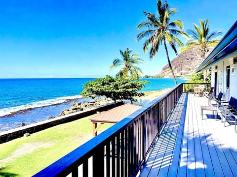 Expansive Ocean Views!  Enjoy seasonal whale, dolphin, & sea turtle viewings!