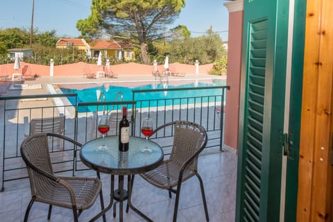 Georgia Apartment 2 Sidari By the terrace