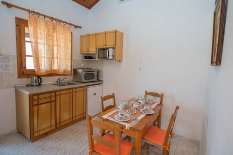 Georgia Apartment 6 Sidari Kitchen