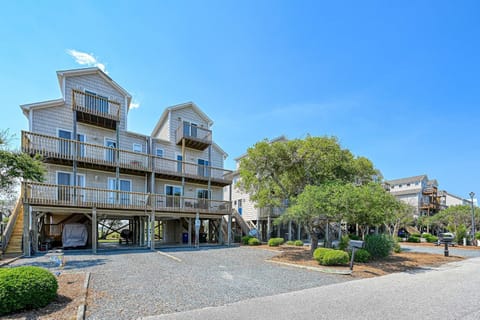 Sandy Bottoms Beach Club - Intracoastal Waterway