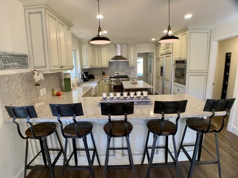 Kitchen Island Dining