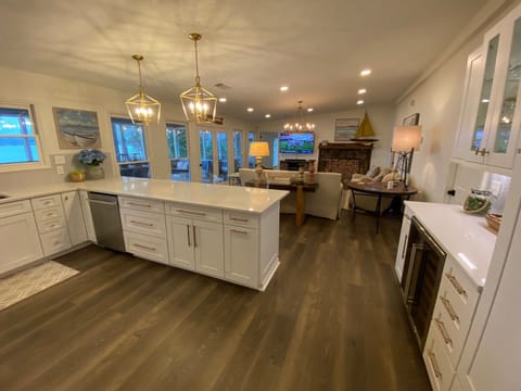 Main House - Kitchen