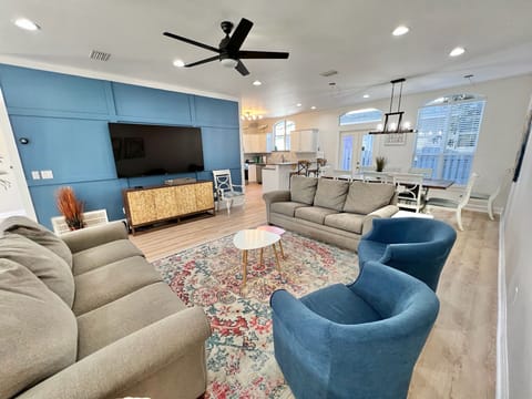 Open living area for all to create memories!