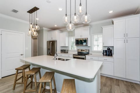 Modern kitchen supplied with everything you will need.