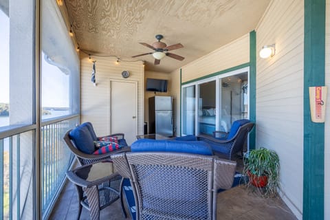 Lakeview screened in porch