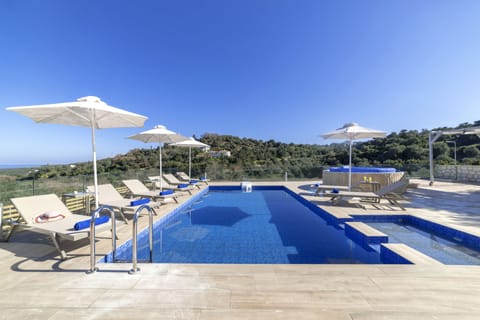 Stimulating pool surroundings.