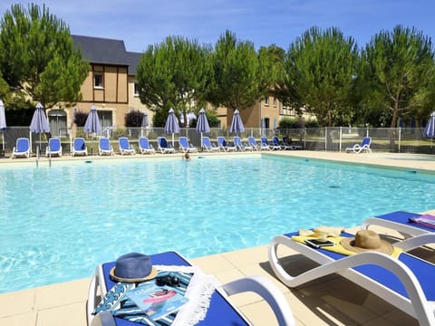 Holiday Home Swimming Pool