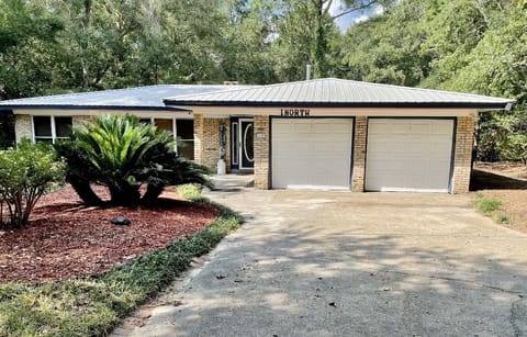 Ample parking in driveway for 4+ vehicles & street parking