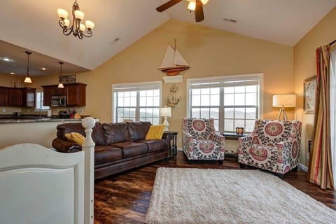 Spaceous living room with views of the Ozark Mountains