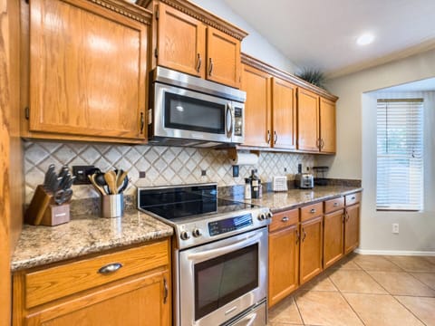 Fully equipped kitchen