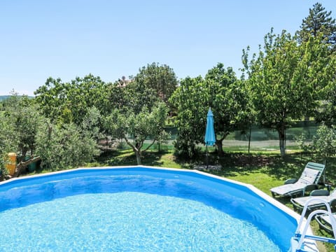 Water, Sky, Property, Plant, Nature, Azure, Botany, Vegetation, Natural Landscape, Swimming Pool