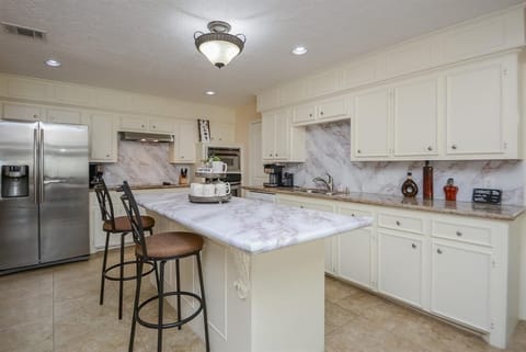 fully loaded kitchen