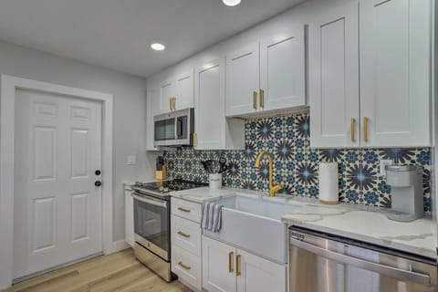 Kitchen | Keurig Coffee Maker