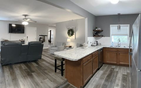 Another overview of the living spaces!