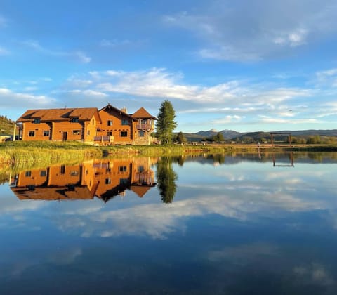 Crestview Ranch overview