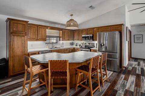 Great cabinet space and appliances!