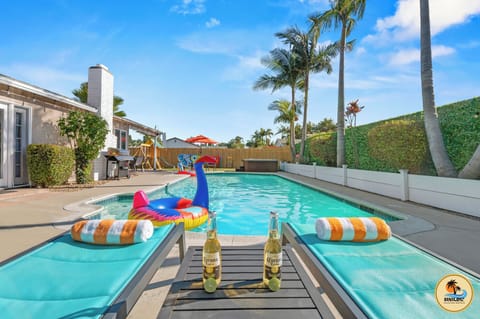Sun’s out, suits on! Everything else is ready for a good time.
