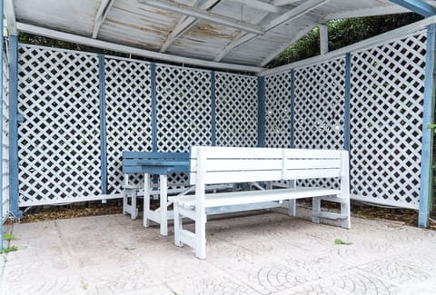 Building, Furniture, Property, Table, Wood, Plant, Shade, Textile, Rectangle, Couch