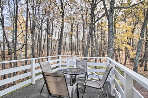 New Auburn Vacation Rental | 1BR | 1BA | Upstairs Apartment | Stairs Required