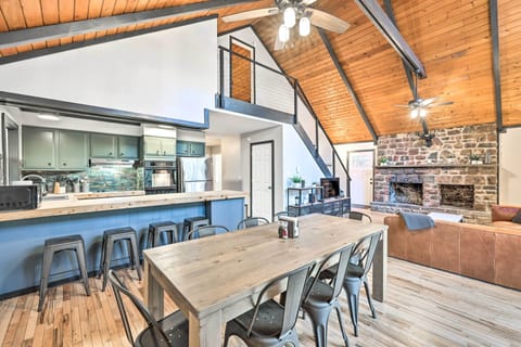 Dining Room | Laptop-Friendly Workspaces