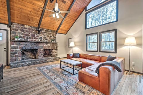 Lake Harmony Vacation Rental | 7BR | 2.5BR | Stairs Required | 2,500 Sq Ft