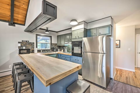 Fully Equipped Kitchen | Cooking Basics | Dishware & Flatware