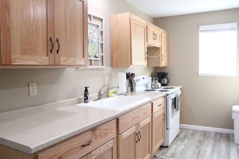 Full Kitchen