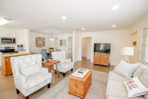 Living Room with Smart TV to easily stream Netflix, Hulu, etc. or watch cable.