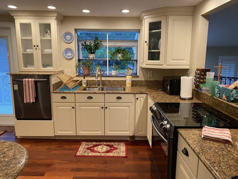 Fully stocked kitchen 