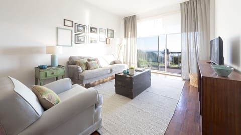 Living room area with sea view #sea #lovelystay #beautiful