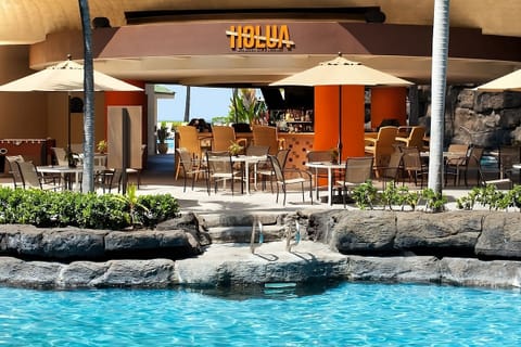 Swimming pool, bring the kids and jump right in!