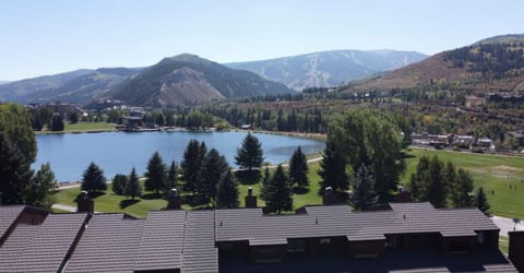 Views of Beaver Creek ski mountain and overlooks Nottingham Park & Avon lake