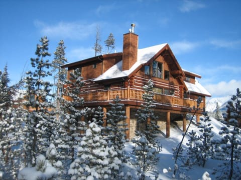 Spectacular views of Big Sky's ski runs from East exposure-expansive view deck.