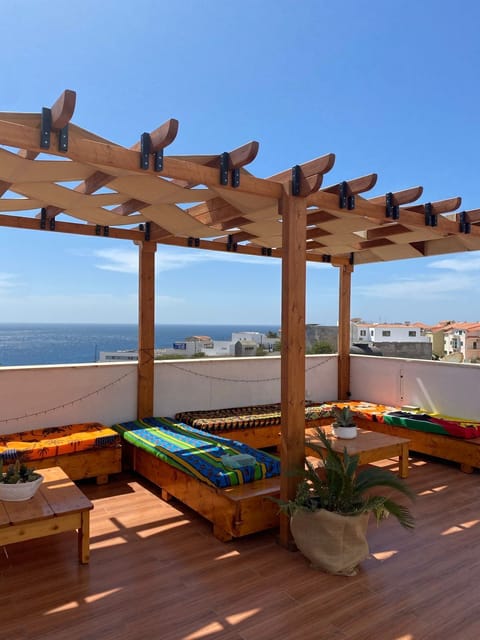 Shared rooftop with oceanview