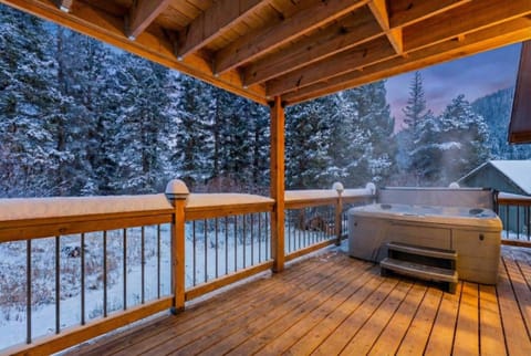 Lower deck: Private hot tub, gas grill